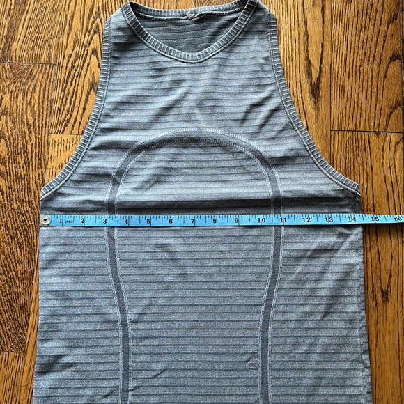 LULULEMON athletica top, size S - Picture 5 of 8